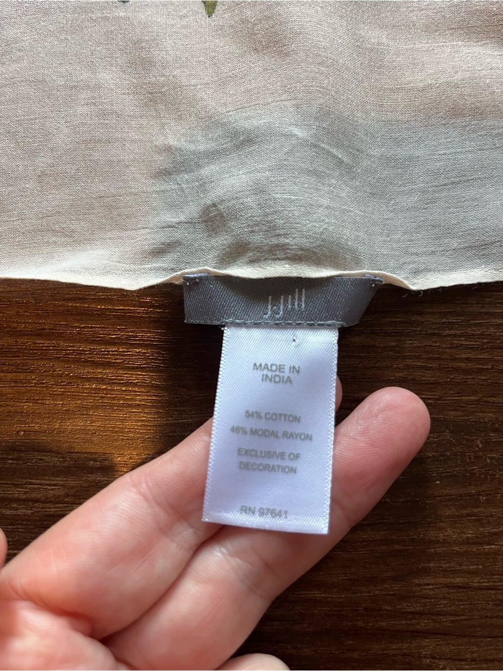 NWOT J.JILL FLORAL SQUARE SCARF WITH TASSELS - Picture 5 of 8